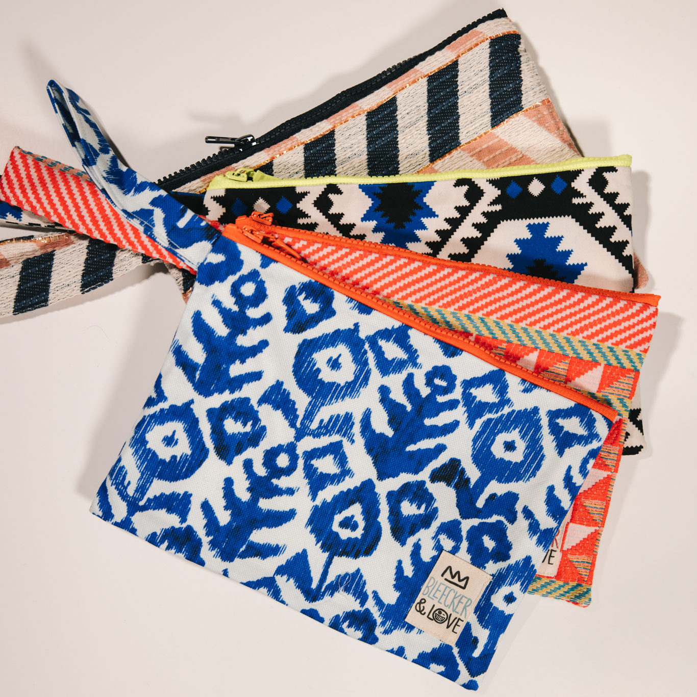 Bleecker and love beach bag online